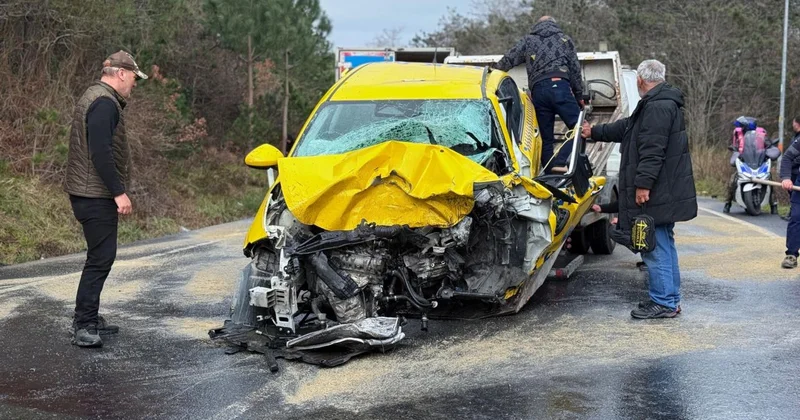 İstanbul da 4 araç kazaya karıştı: 1 ölü