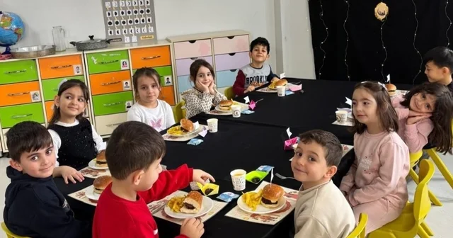 Aydıntepe de anaokulu öğrencilerine tekne orucuyla Ramazan anlatıldı Bayburt Haberleri