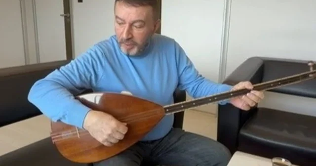 Uzaylı Mustafa , Samsun un güzelliğine türkü yaktı Mustafa Topaloğlu ndan Samsun a özel sözler: Sendeki bu güzelliğe yazılır destan Samsun Haberleri