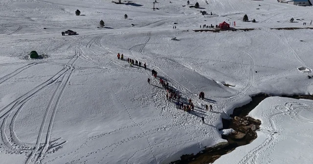 Uludağ da nefes kesen çığ tatbikatı Senaryo gereği çığ altında kalan 3 kişiden 2 si kurtarıldı, biri hayatını kaybetti Bursa Haberleri