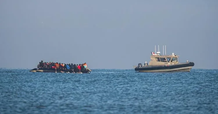 Manş Denizi nde facia: 4 ölü