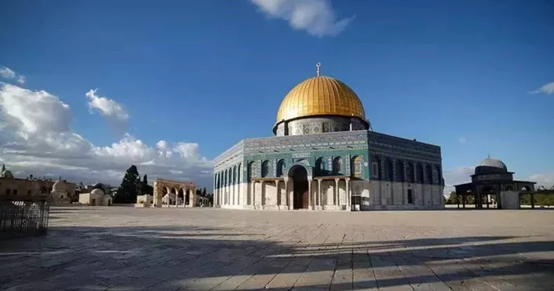 41 günlük yasak sona erdi: Mescid i Aksa yeniden ibadete açıldı