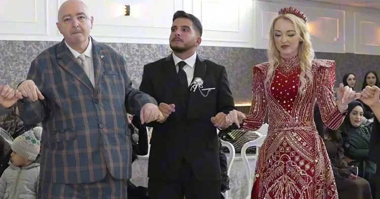 İskoçya dan tatil için geldi, Musa ya vurulunca hayatı değişti Evlendi, Müslüman olup adını değiştirdi