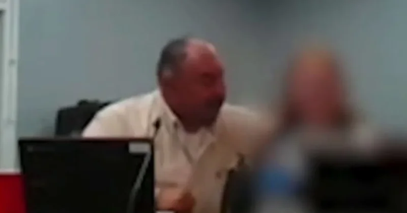 Okul aile birliği toplantısında şok! Öğrenciye Ne kadar ateşlisin dedi Sözcü Gazetesi