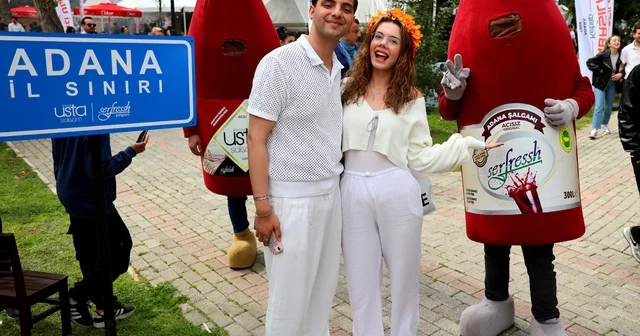 Adana nın tescilli lezzeti şalgam, karnavalın gözdesi oldu Adana Haberleri