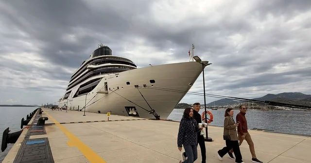 Four Seasons 1 137 yolcu ile Bodrum a geldi Muğla Haberleri