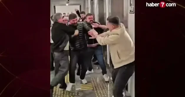 İstanbul da boşanma davası sonrası adliye karıştı: Yumruk yumruğa kavga