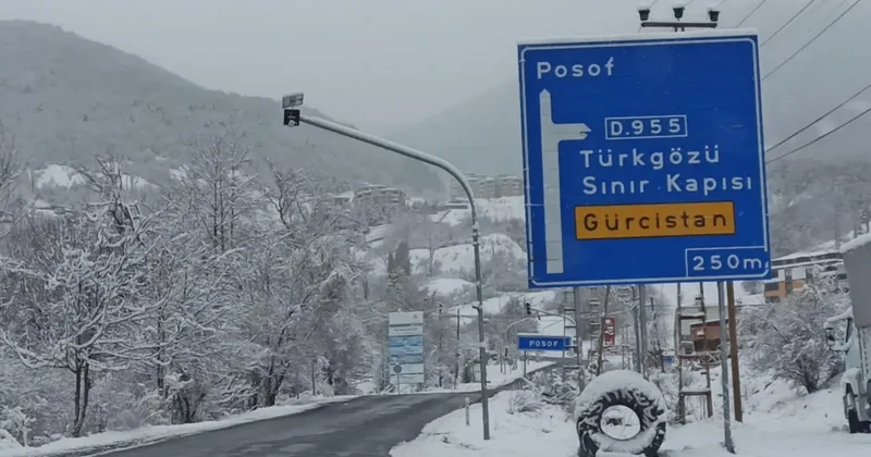 Yoğun kar: Ilgar Geçidi ulaşıma kapandı
