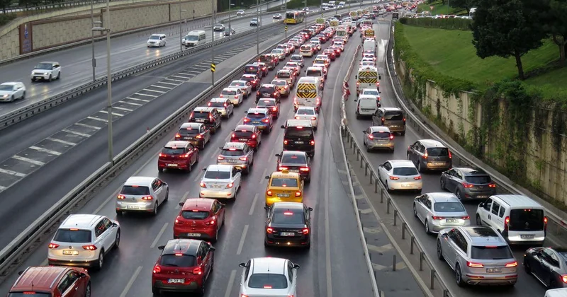 APP plakayı şoförler odası ücretsiz değiştirecek