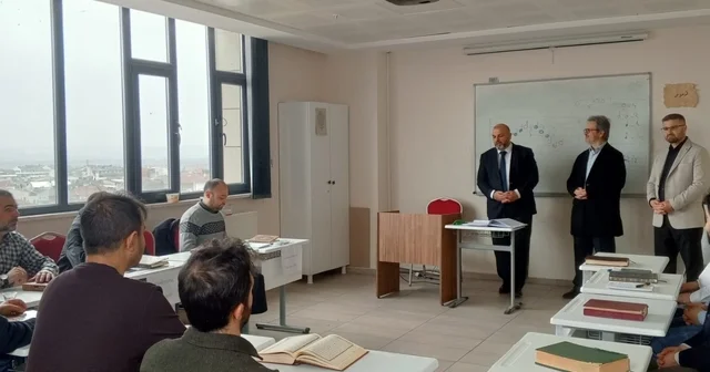 Kütahya da imam hatip ve müezzin kayyımlara hizmet içi eğitim kursu Kütahya Haberleri