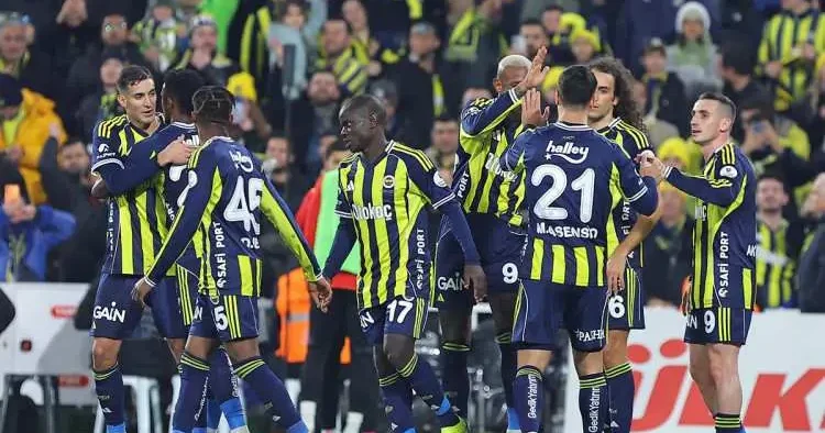 Yönetim golcü için kesenin ağzını açıyor! Fenerbahçe de 50 Milyon Euroluk dev operasyon!