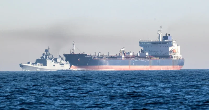 Rus savaş gemisi İngiliz kıyılarında belirdi: Dünyayı endişelendiren restleşme Sözcü Gazetesi