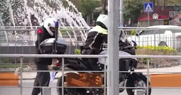 Düzce de polislere yapılan sosyal deney duygulandırdı