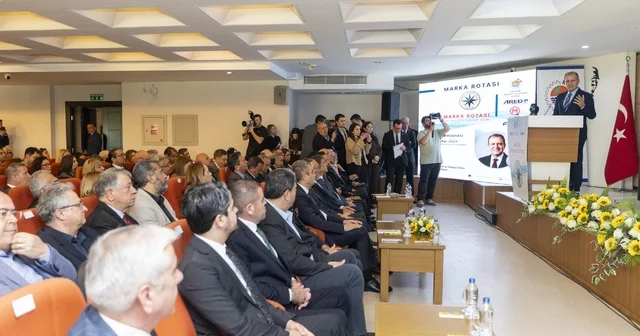 Mersin in marka yolculuğu masaya yatırıldı Seçer: Mersin her yıl daha da iyi anılan bir kent Mersin Haberleri