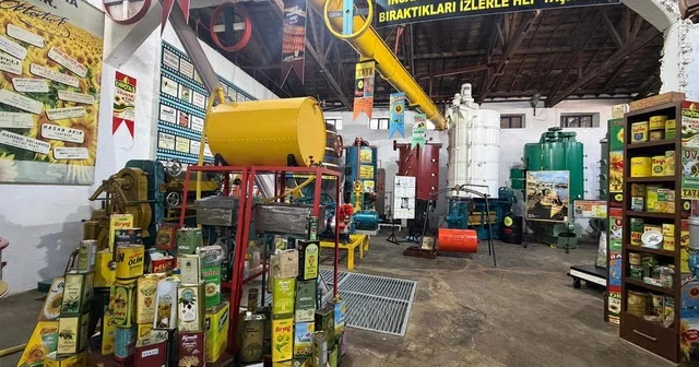 Bir bölümünü müzeye dönüştürdüğü 97 yıllık fabrikada, eski makineleri sergiliyor Tekirdağ Haberleri