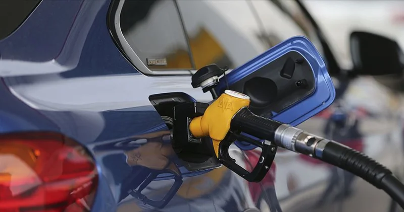 SON DAKİKA: Motorin ve benzine çifte indirim! 9 Nisan 2026 akaryakıt fiyatları: Benzin ve motorin indirim var mı?