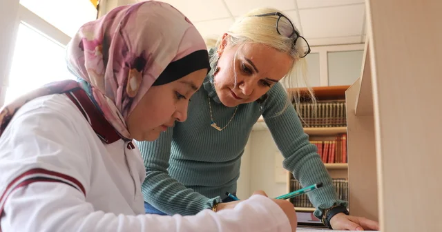 Diyarbakır da gönüllü kadın öğretmenler, kırsaldaki 119 genç kızı YKS ye hazırlıyor Diyarbakır Haberleri