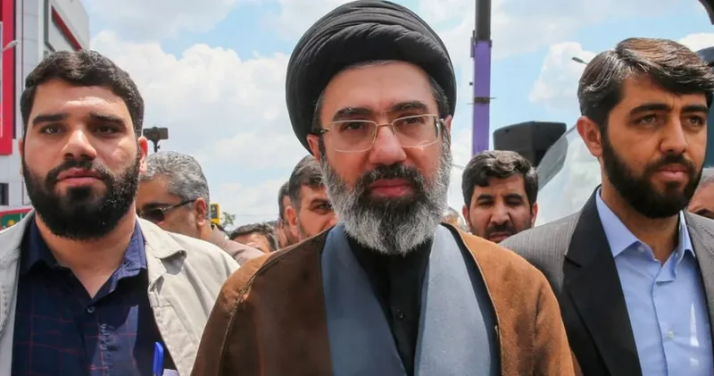 Ateşkesin ardından Hamaney den ilk mesaj! Komşularına seslendi: Hürmüz ve tazminat vurgusu