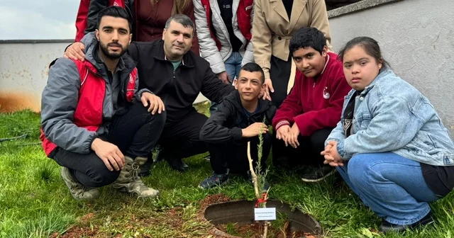 Gaziantep te özel eğitim öğrencileri fidan dikti Gaziantep Haberleri