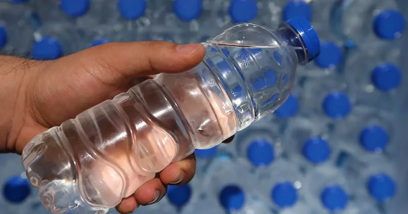 Pet şişelere petrol zammı: 5 litrelik suda gel al tavsiyesi