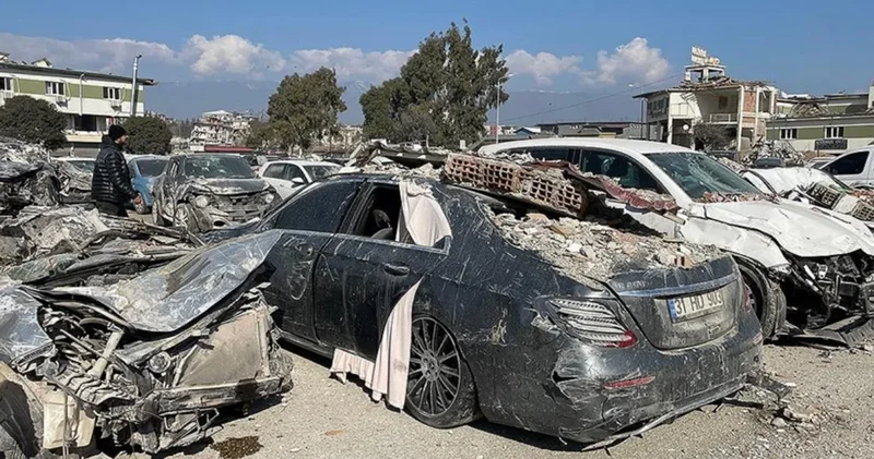 Deprem istismarında yeni boyut! 6 Şubat ta hasar gören araçlarla vurgun yapan çeteye operasyon