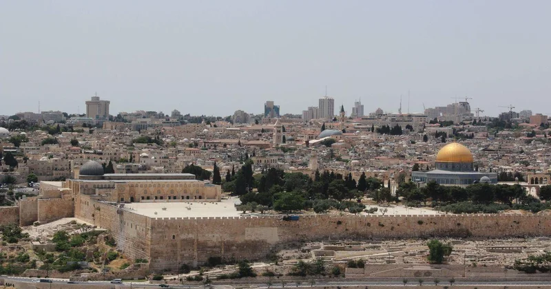 Mescid i Aksa yarın sabah namazıyla açılacak