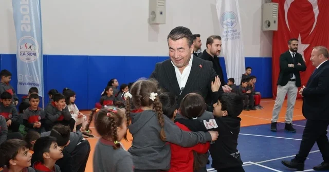 Başkan Metin öğrencilerle spor etkinliğinde buluştu Kayseri Haberleri