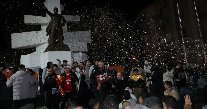 Yüzlerce kişi sokağa döküldü: Sungurlu Sungurlu olalı böylesini görmedi