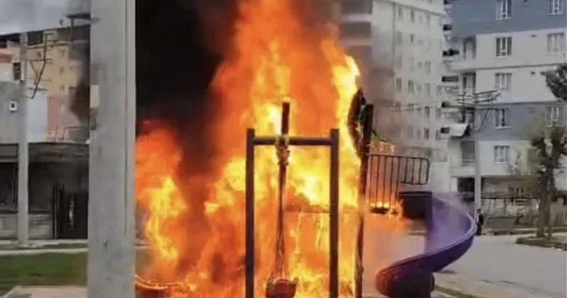 Batman’da çocuk parkında korkutan yangın Gündem Haberleri