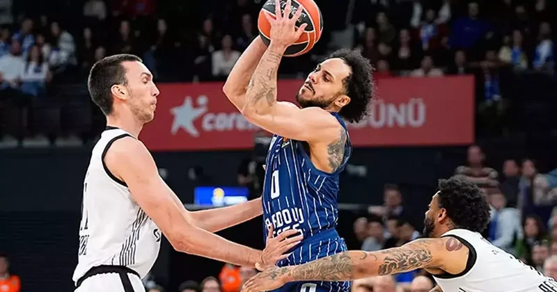 ÖZET I Larkin döndü, Anadolu Efes uzatmada galip... Anadolu Efes Partizan maç sonucu 79 72
