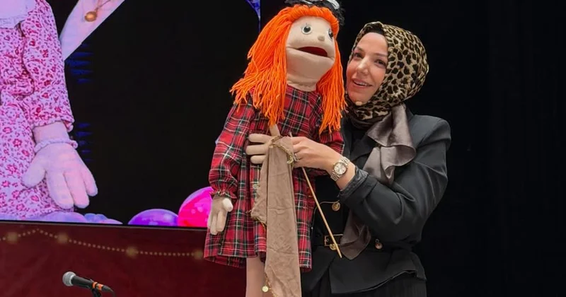 Bir öğretmen, bir kukla, binlerce gülümseme: “Tarçın” sınıfları şenlendiriyor