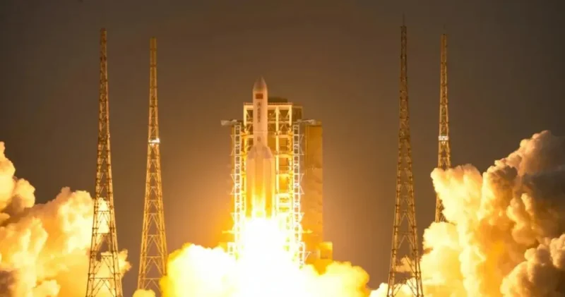 Çin uydularını uzaya fırlattı: Elon Musk a rakipler