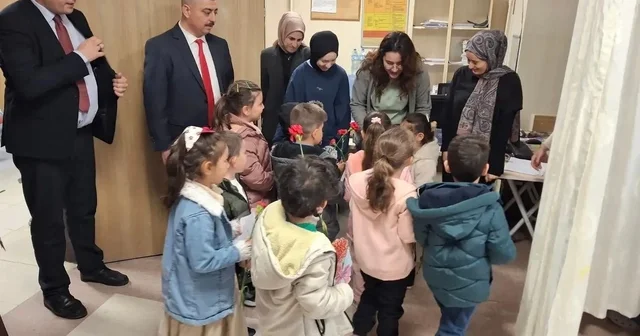 Sağlık çalışanlarını onurlandıran etkinlik Afyonkarahisar Haberleri