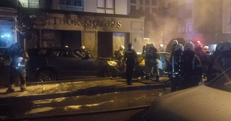 Kadıköy de Otomobil Yangını Faciaya Yol Açtı