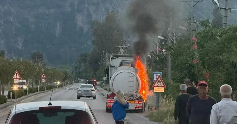 Lastiği patlayan yakıt tankeri alev aldı