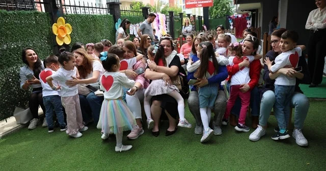 Miniklerden annelerine duygu dolu sürpriz Aydın Haberleri