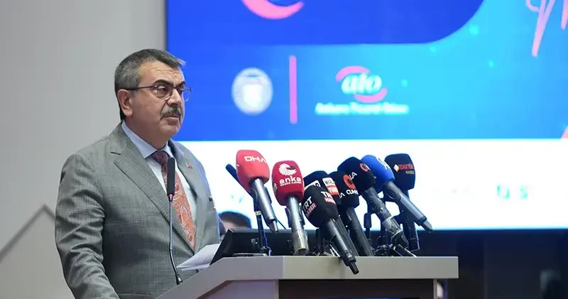 Bakan Tekin: Asıl mesele çocuğun iç bütünlüğünü koruyabilecek tedbirler almak