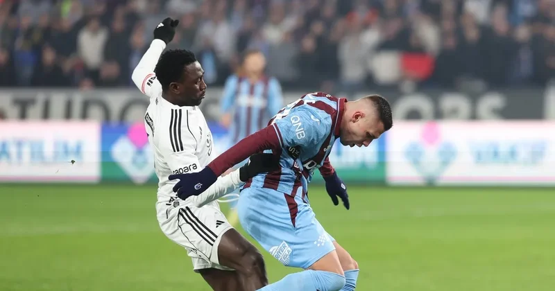 BEŞİKTAŞ TRABZONSPOR CANLI Beşiktaş ile Trabzonspor karşı karşıya! İşte Sergen Yalçın ve Fatih Tekke nin 11 leri...