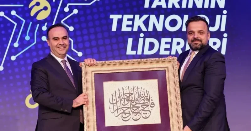 Bakan Kacır: ‘‘Teknoloji girişimlerinin sermayesi akıl sermayesidir’’