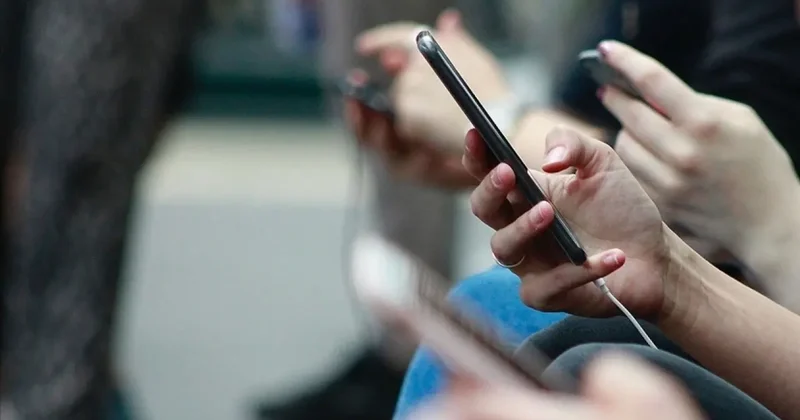 Cep telefonunda yeni dönem: Yüksek fiyatlı cihazlara 12 taksit müjdesi geliyor