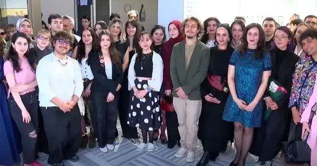 Genç sanatçıların ‘ARZUHAL’ sergisi İstiklal Sanat Galerisi’nde