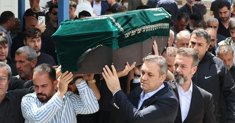 Cinayete kurban giden Kübra Yapıcı son yolculuğuna uğurlandı Sözcü Gazetesi