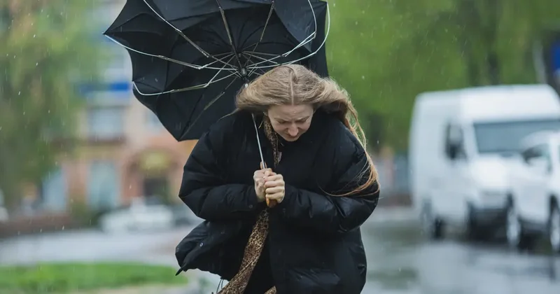 35 ile kuvvetli sağanak geliyor! Meteoroloji uzmanı saat vererek uyardı