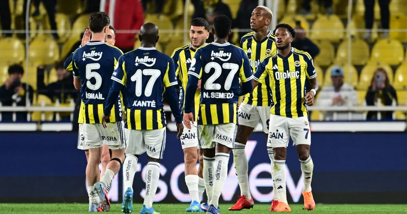 Fenerbahçe, Konya da Devler Ligi için sahada: Konyaspor Fenerbahçe muhtemel 11 ler!