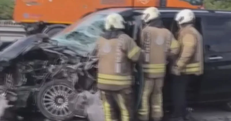 Eyüpsultan da zincirleme kaza: 6 kişi yaralandı, trafik durdu