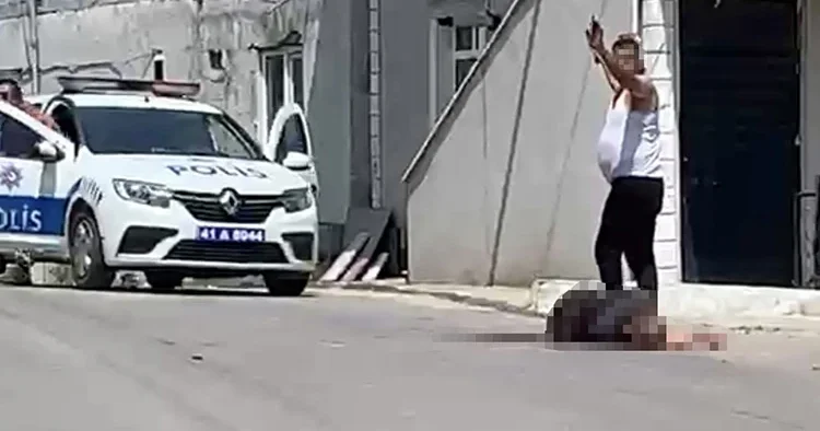 Eşini 15 yerinden bıçaklayan caninin ifadesi ortaya çıktı: Çocuğumla göz göze gelince durdum