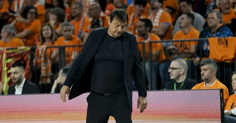 Ergin Ataman, Olimpiakos taraftarına cevap verdi!