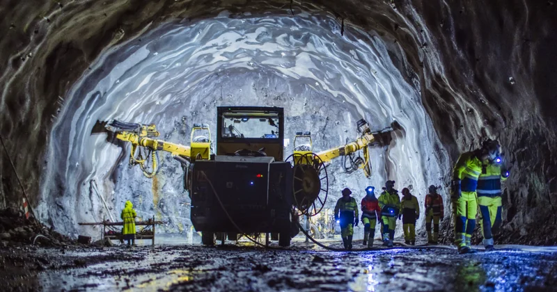 Denizin 390 metre altına indiler: Kazmayı yanlış vururlarsa felaketle sonuçlanacak Sözcü Gazetesi