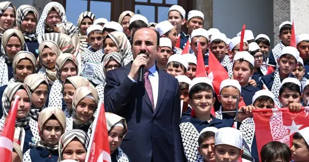 Konya haberleri Başkan Altay, tamamı Hafızlık İmam Hatip Ortaokullarını kazanan öğrencilerle buluştu 09 Haziran 2026