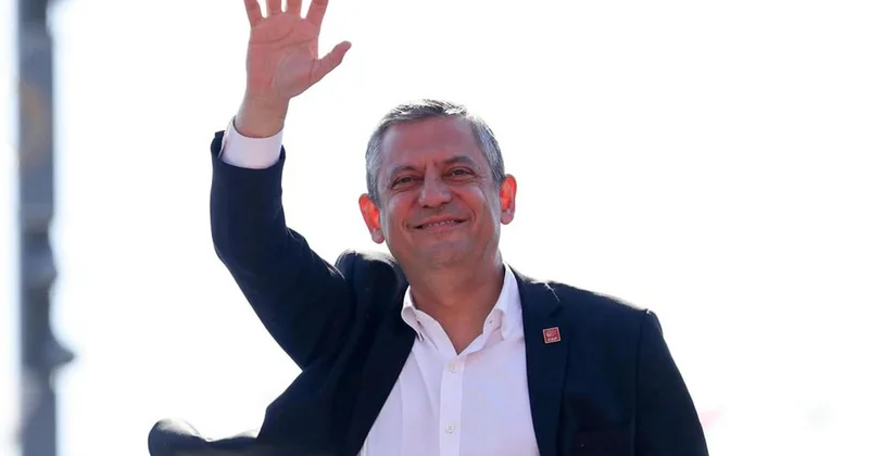 Özgür Özel ve ekibi rotayı Genç Parti ye çevirdi iddiası siyaset kulislerini karıştırdı